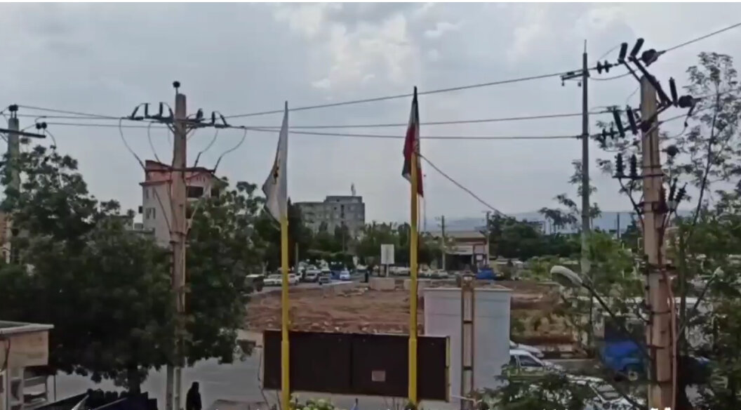 پخش تلاوت قرآن در سوگ شهادت رییس جمهور و همراهانش در
اشنویه