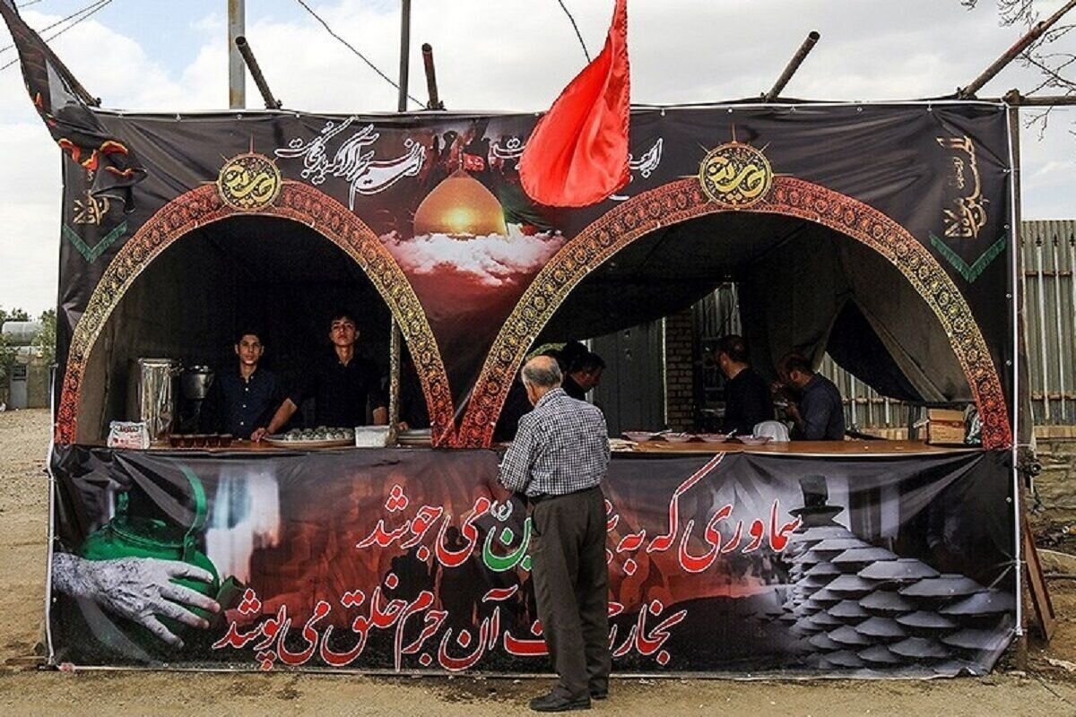پذیرایی از زائران اربعین در ۶۳ موکب آذربایجان ‌غربی