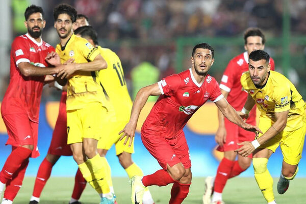 پرسپولیس از شکست برابر فجر گریخت؛ تعویض هاشمیان خیلی‌ها را نجات داد!
