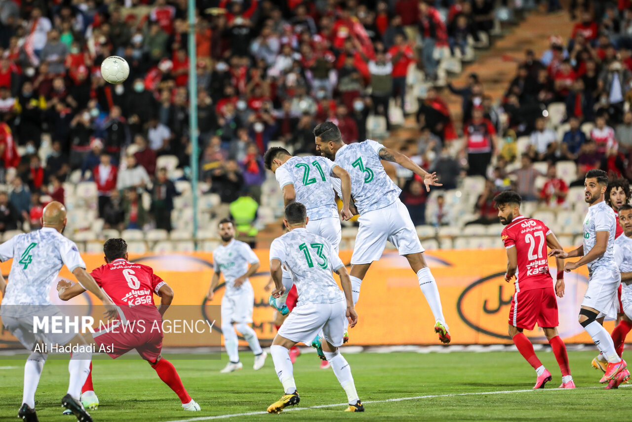 پرسپولیس هنوز می‌تواند قهرمان لیگ شود/ دلایل باخت به آلومینیوم