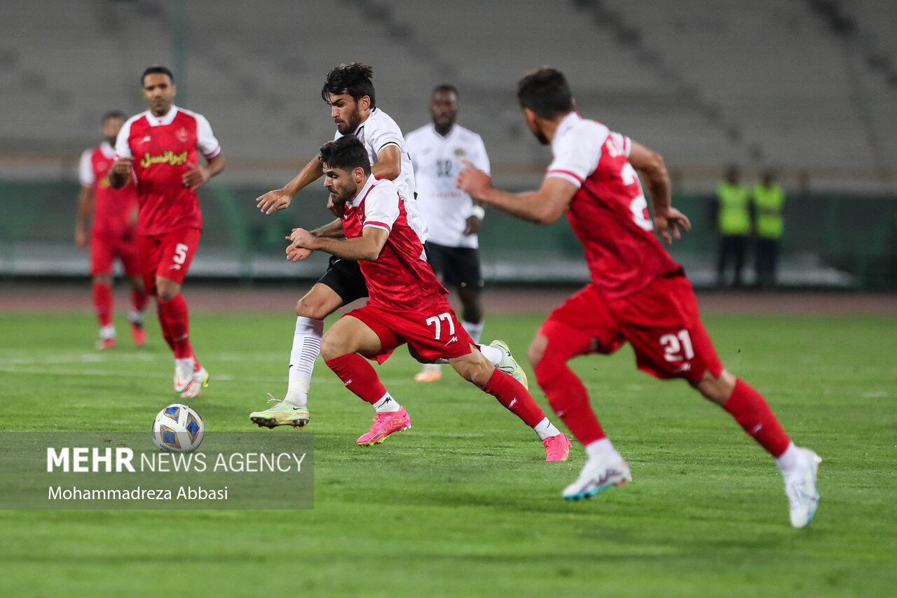 پرسپولیس کار سختی مقابل استقلال ندارد/ کمبود بازیکن ضربه میزند