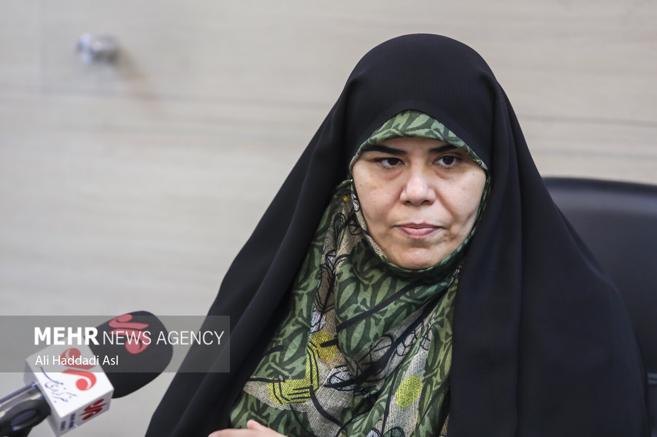 پرهیز از نگاه سهمیهای به حضور زنان در دولت/ الگوی سوم پیگیری شود
