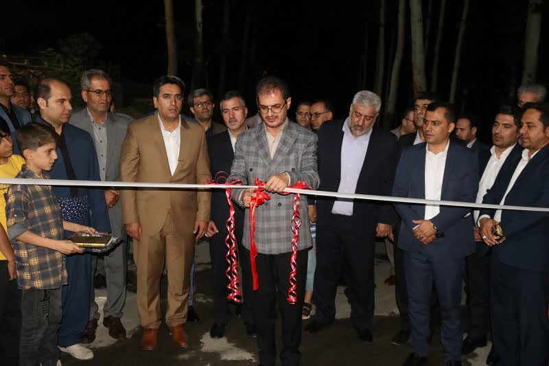 پروژه رفاهی خدماتی شهربازی روباز سنندج افتتاح شد