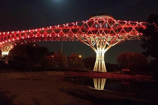 پل طبیعت امشب همزمان با دو رویداد جهانی قرمز می‌شود