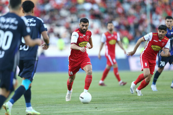 پنالتی پرسپولیس گرفته نشد/ گفته بودیم هرکجا بخواهند بازی میکنیم