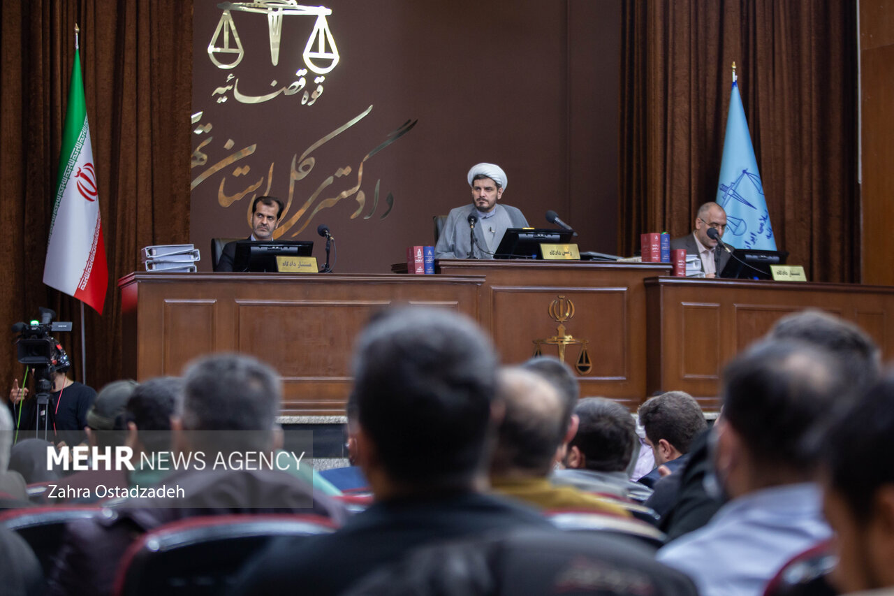 پنجمین جلسه بزرگ‌ترین دادگاه منافقین آغاز می‌شود