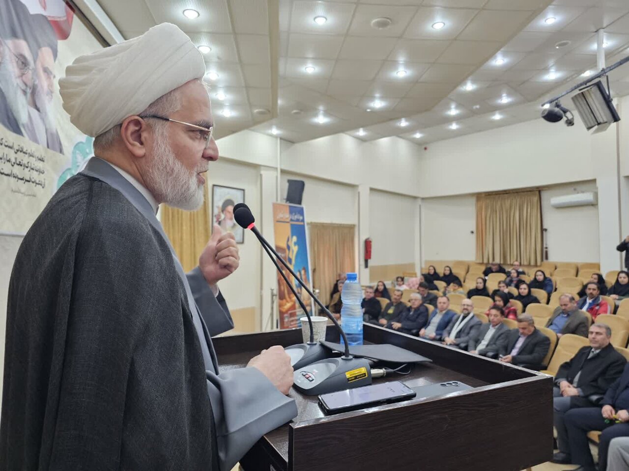 پورذهبی: سواد زیربنای قدرت اجتماعی و پیشرفت پایدار است