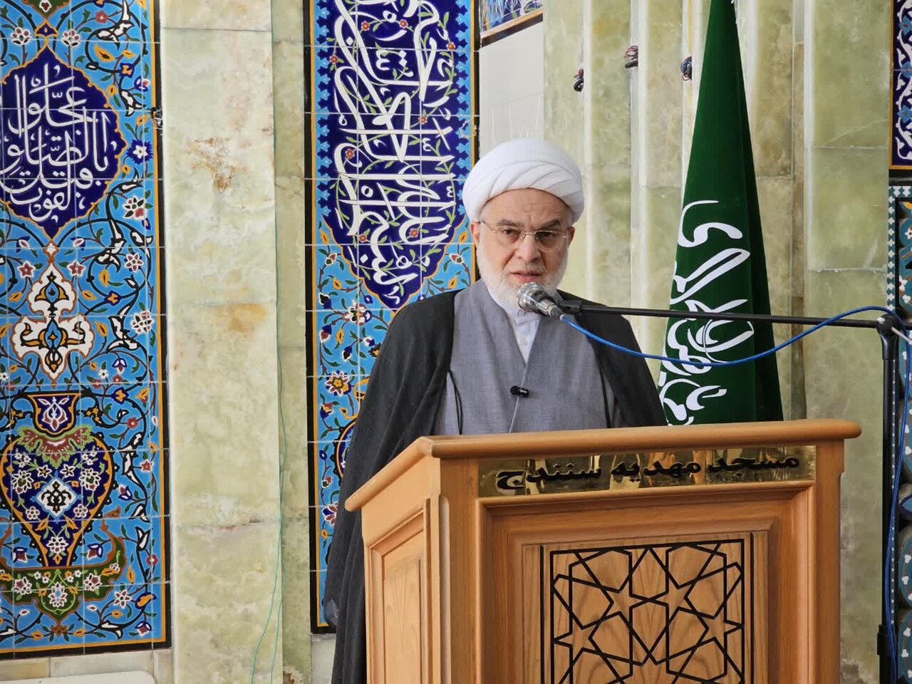 پورذهبی: ملت ایران در برابر استکبار جهانی ایستادگی کرد