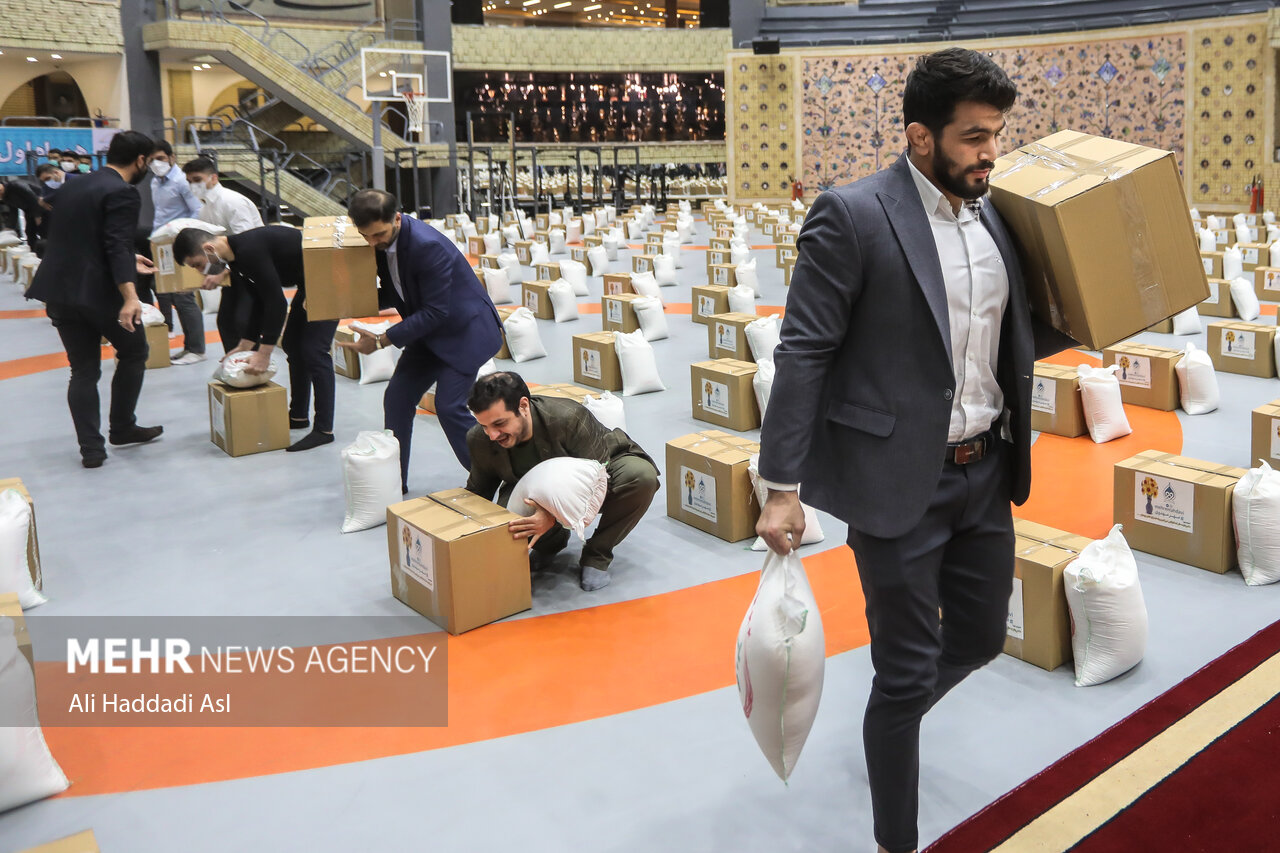پویش کمک مومنانه با همکاری فدراسیون کشتی