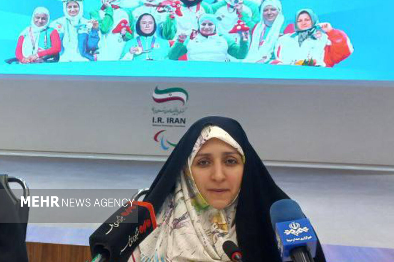 پیام تبریک بهروز آذر به دختران مدال آور