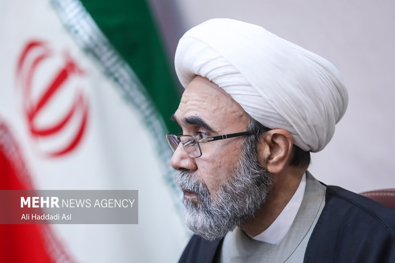 پیام تبریک حجت‌الاسلام موسی‌پور به قهرمانی تیم‌های کشتی آزاد و فرنگی