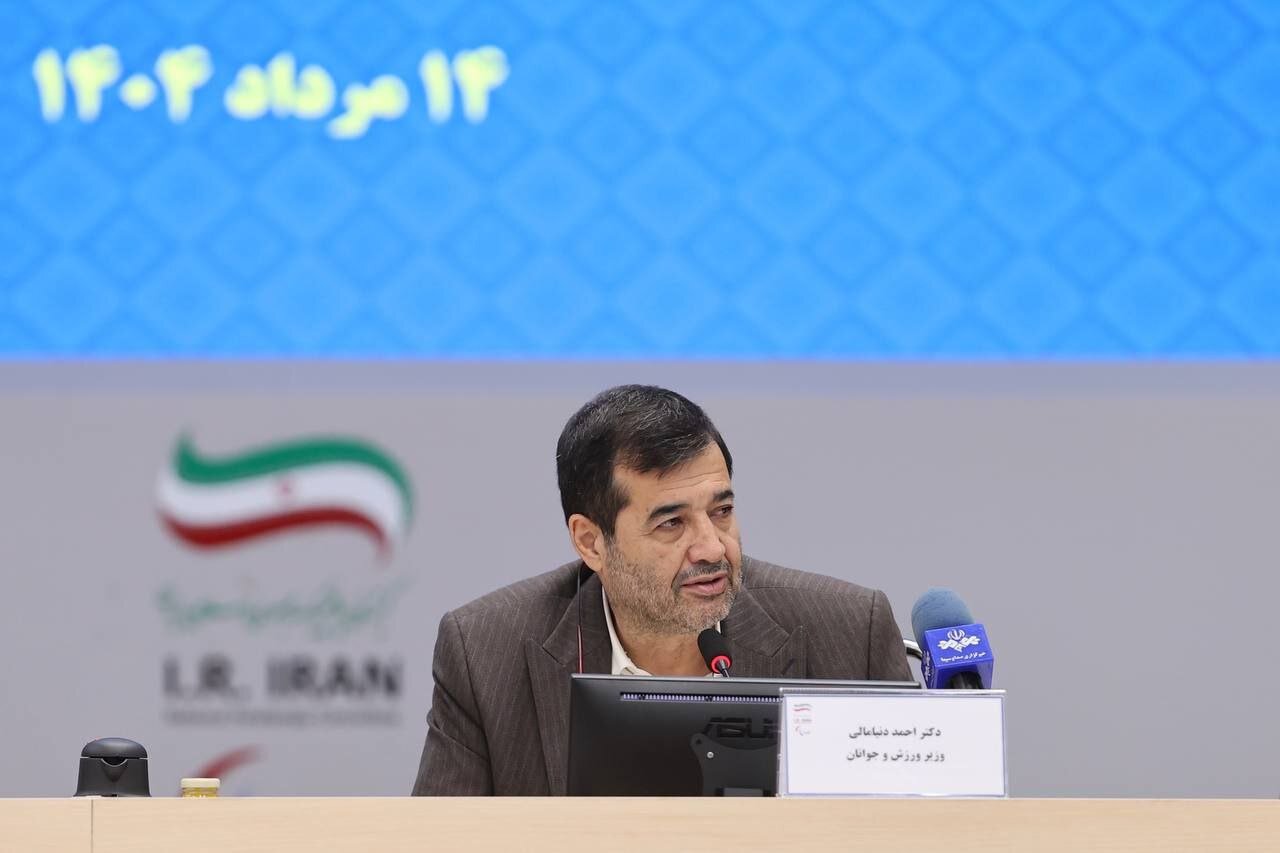 پیام تبریک دنیامالی به خبرنگاران؛ نقد خبرنگاران ورزشی تهدید نیست