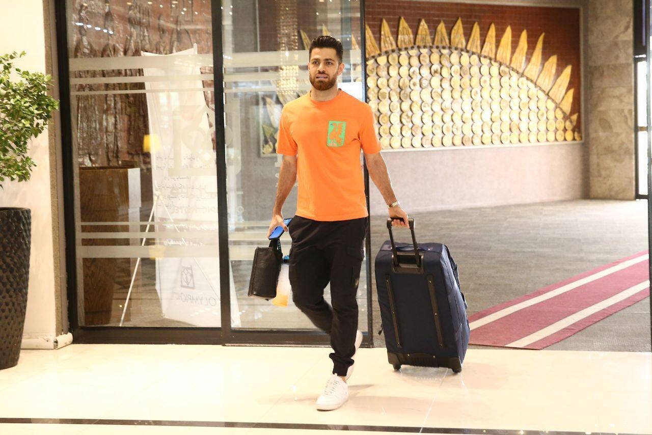 پیام ویدئویی پورعلی گنجی به هواداران: با همدیگرقویتریم