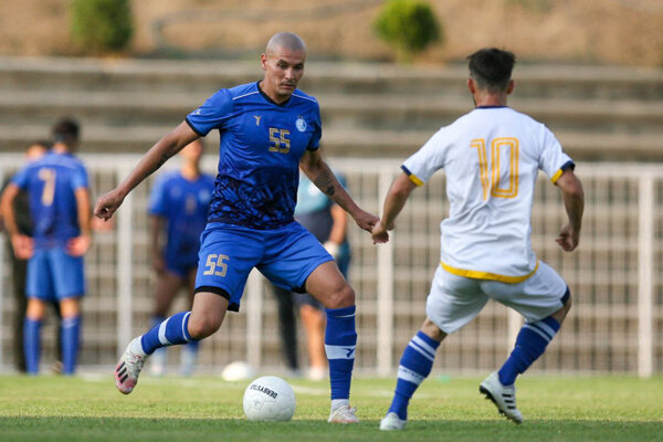 پیروزی تیم فوتبال استقلال برابر حریف گمنام