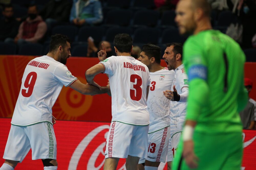 پیروزی تیم ملی فوتسال ایران مقابل آمریکا/ صعود ایران قطعی شد