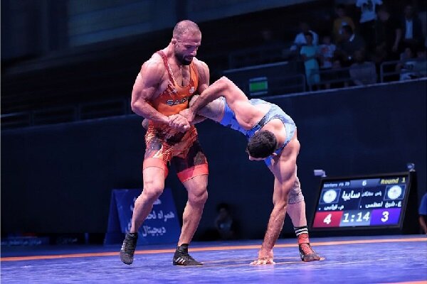 پیروزی سایپا مقابل نیروی زمینی در هفته دوم از لیگ برتر کشتی
آزاد