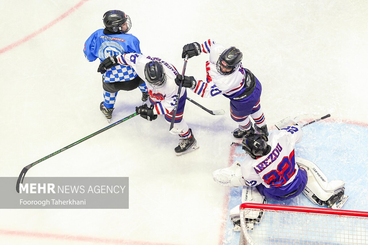 پیروزی نماینده ایران برابر عمان در کاپ آزاد هاکی روی یخ ترکمنستان