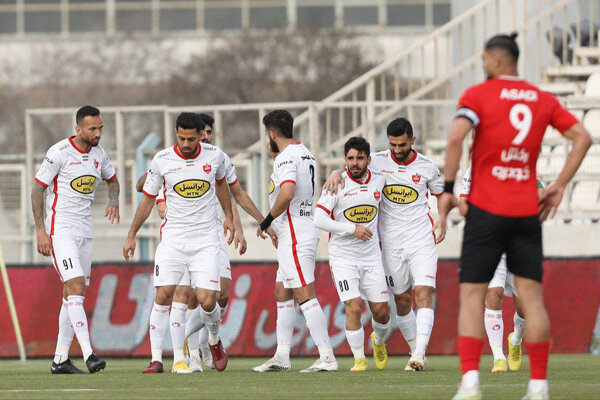 پیروزی پرسپولیس بر تراکتور در نیمه اول/ بازگشت مهاجم جوان بهگل