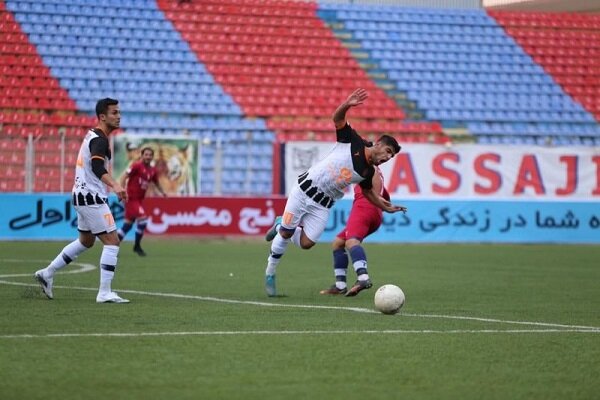 پیروزی پرگل مس‌رفسنجان با محرم نویدکیا/ سقوط نساجی به قعرجدول