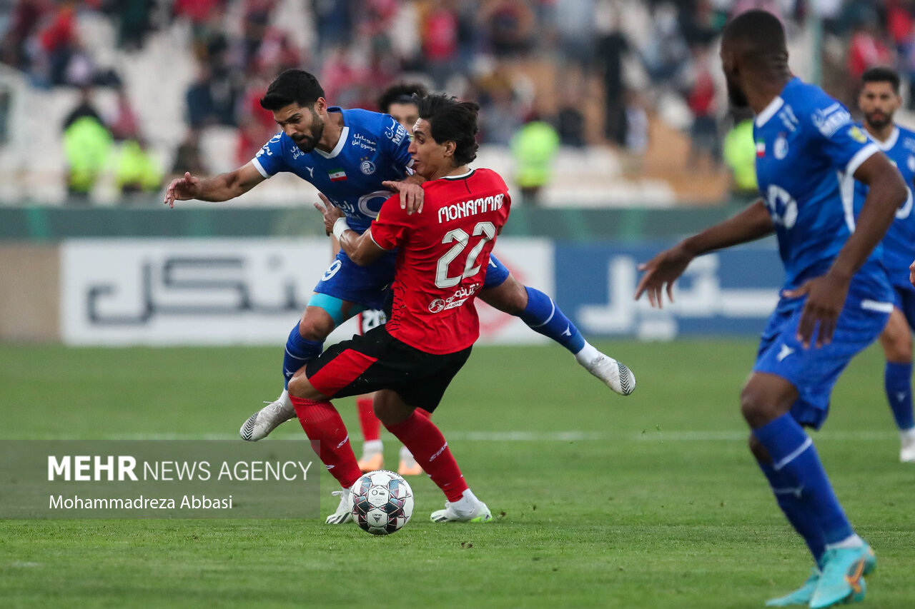 پیروزی یک نیمهای استقلال مقابل نساجی در آزادی