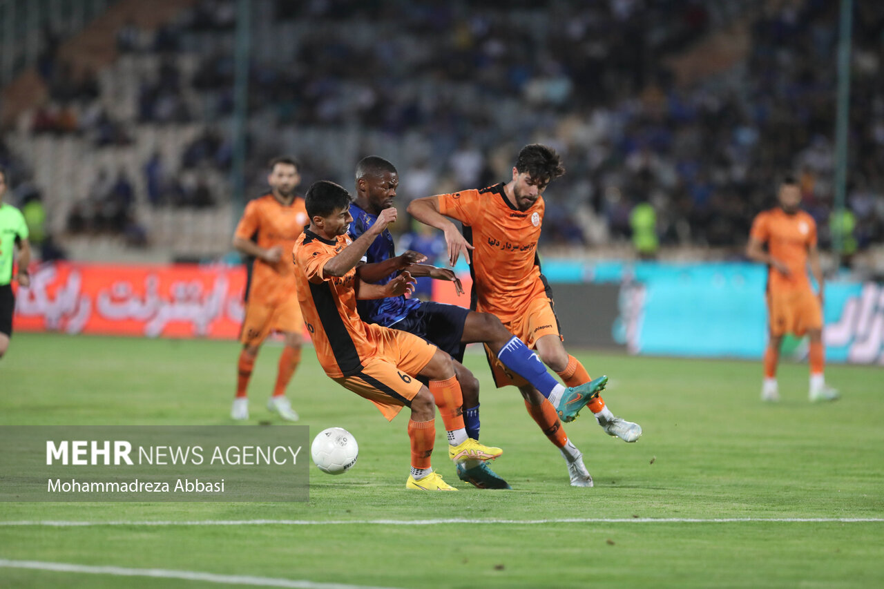 پیروزی یک نیمهای مس رفسنجان مقابل استقلال