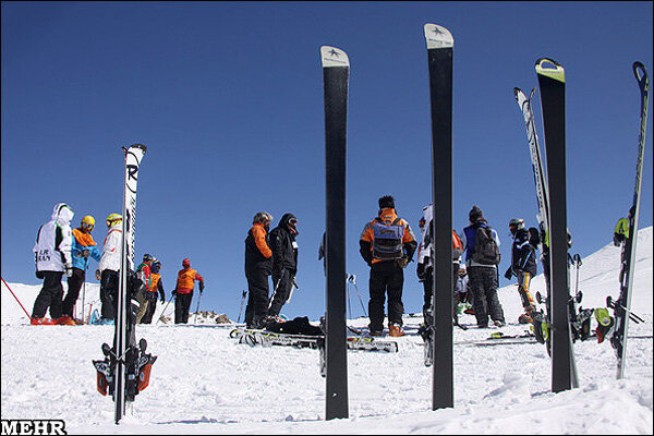 پیست اسکی دیزین خط قرمز است/ نمیتوانند بین ما اختلافبیاندازند