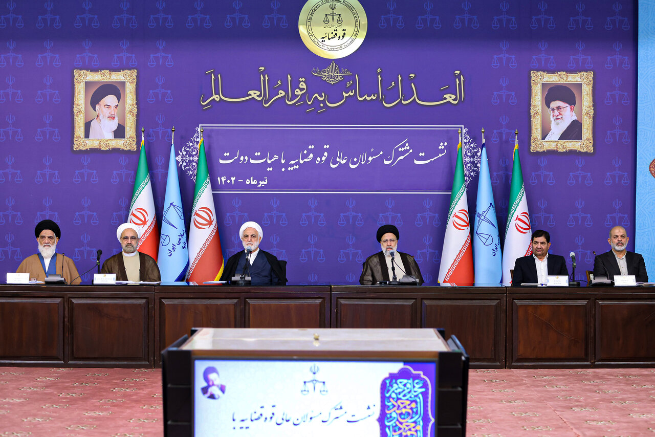 پیشنهاد رئیسی به قوه قضاییه برای بررسی قاچاق در کمیتهتعاملی