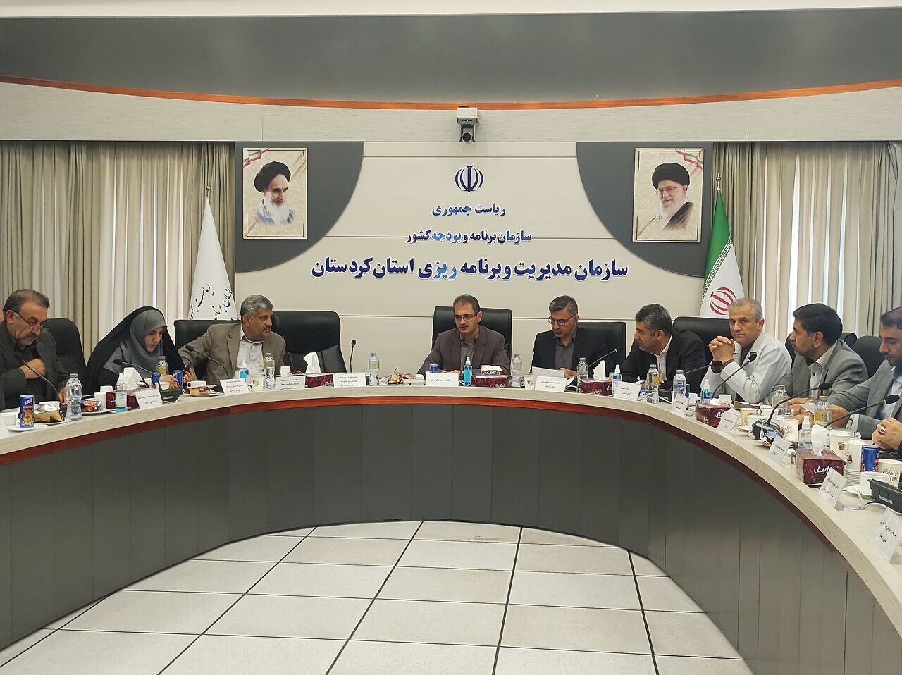 پیمانکاران کم کار خلع ید و مشمول نزول رتبه شوند