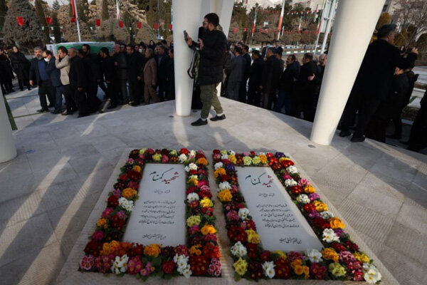 پیکر اسماعیل احمدی از جوار شهدای گمنام تشییع شد