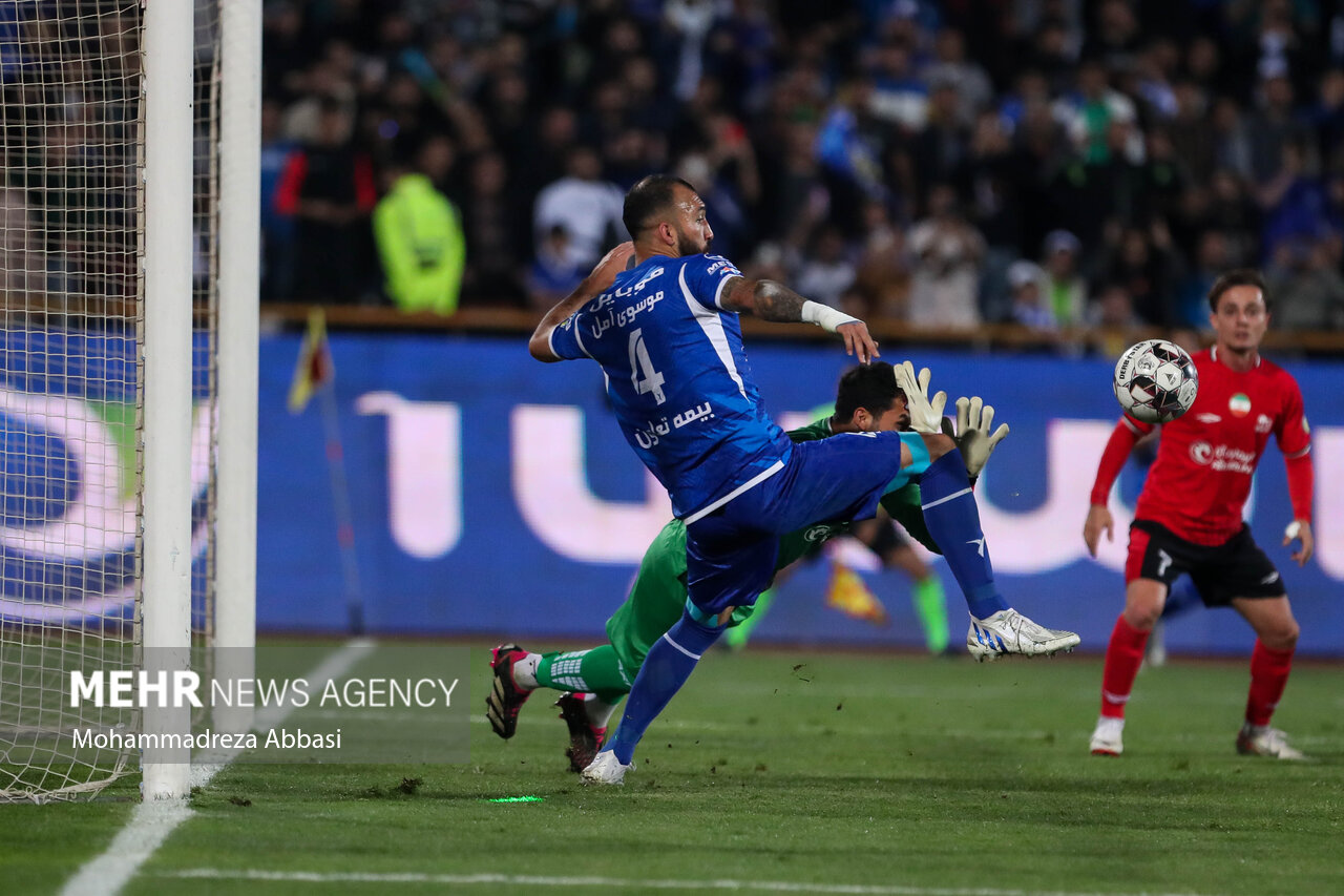 چالش نکونام برای خط دفاعی استقلال/ مرادمند معادلات را برهم زد