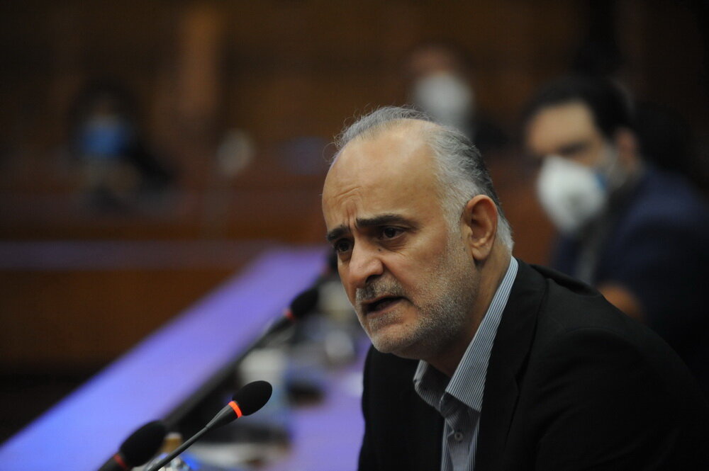 چاههای منطقه ۲۲ به منابع آبی ورزشگاه آزادی لطمه زد