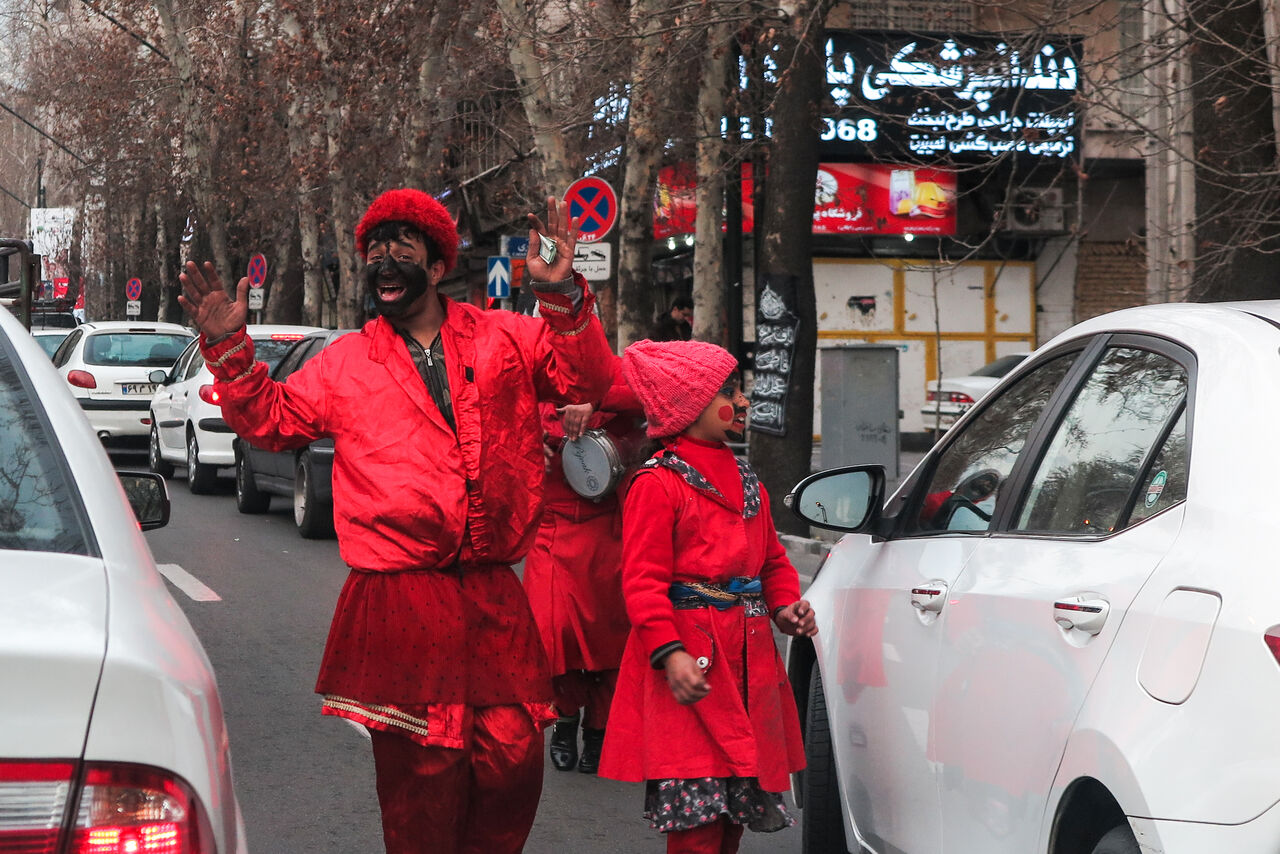 چرا حاجی فیروز شهر ما دیگر نمیخندد؟