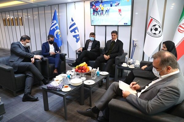 چرا پاداش و حقوق اعضای هیات رئیسه فدراسیون فوتبال منتشر نمیشود؟