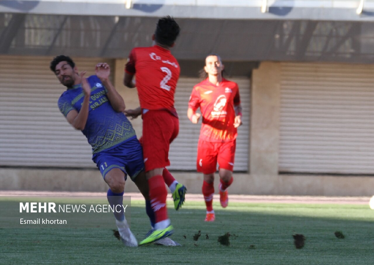 چرخهای تراکتور با «نفت» به حرکت درآمد/ پیروزی پرگل برای سرخها