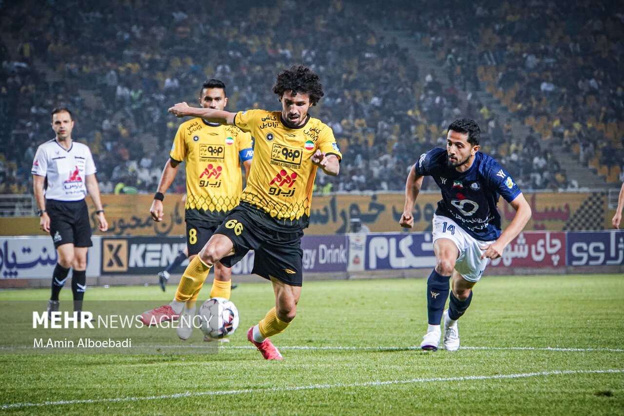 چند بازیکن گرانقیمت در لیست فروش سپاهان؛ هشدار کارترون برای فصل آینده