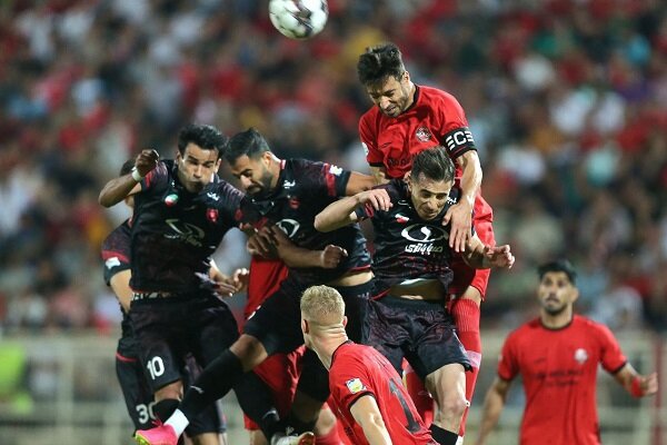 چهار تیم مطرح فوتبال ایران لای منگنه/فشار روی استقلال و
پرسپولیس