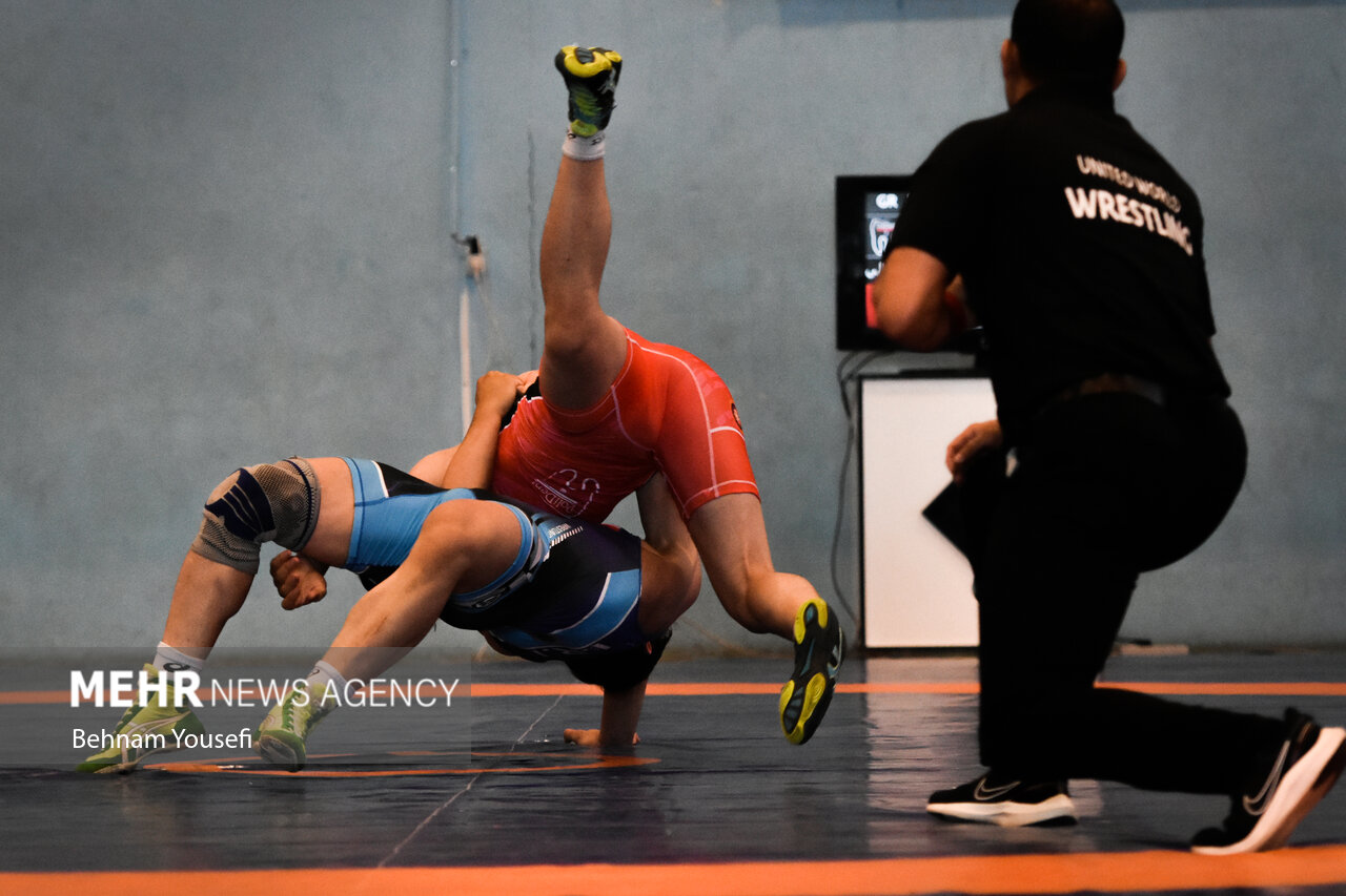 چهار داور و مربی کشتی کشورمان به ازبکستان میروند