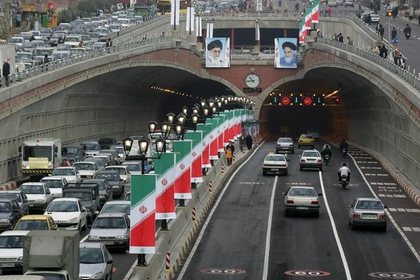 چهارشنبه پرترافیک در تهران/ موتورسواران در تونل‌ها ترددنکنند