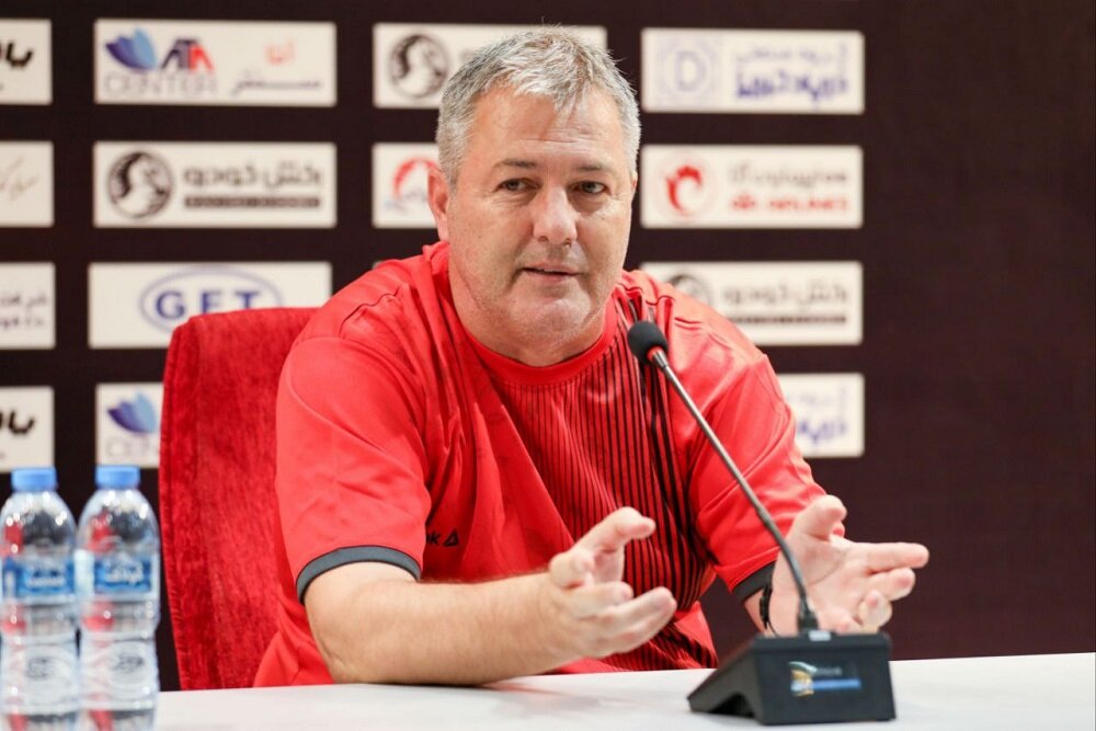 کار با من آسان است/ مشکلی با هیچ یک از بازیکنان تراکتورندارم