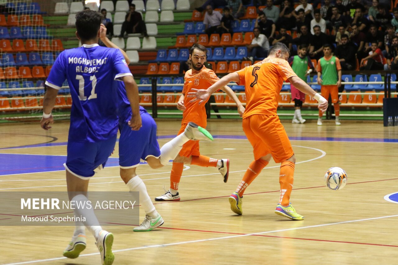 کار بزرگ آنا با متوقف کردن صدرنشین/نوار بردهای گیتی‌پسندپاره شد