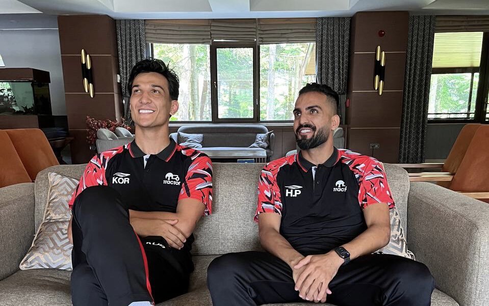 کار کردن زیر نظر خمز لذت بخش است/ از این همه شایعه تعجب میکنم