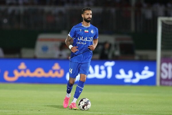 کارشناس داوری بازی استقلال و ملوان؛ سهرابیان باید اخراج می شد