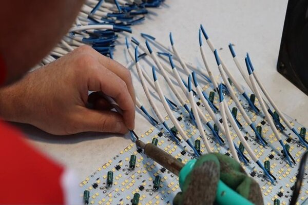 کارگاه تولیدی لامپهای LED در اوین راهاندازی شد