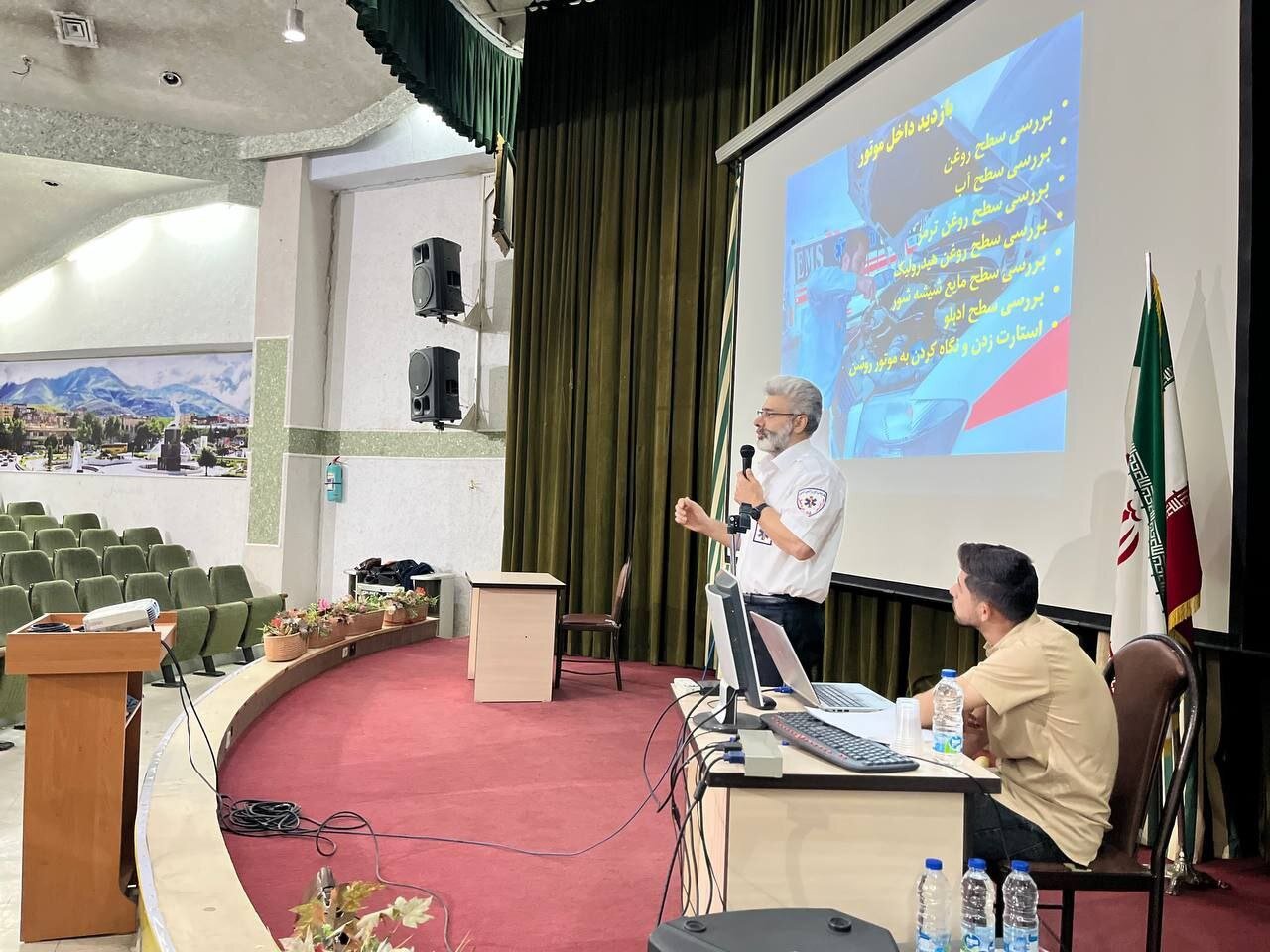 کارگاه رانندگی تدافعی برای پرسنل اورژانس کردستان آغاز شد