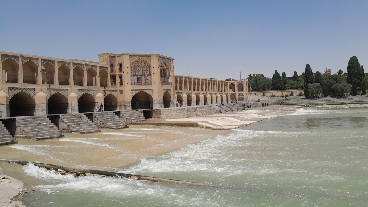 کاهش آلودگی هوای اصفهان؛ وضعیت نارنجی شد