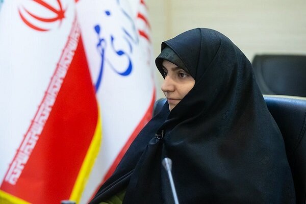 کاهش دوگانه‌های اجتماعی باید راهبرد حوزه زن و خانواده
باشد