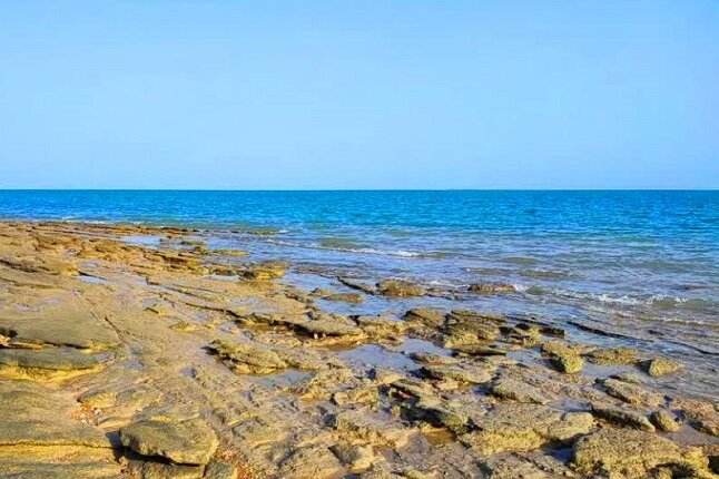 کاهش نسبی دما در شمال کشور/ وزش باد و رگبار در برخیاستانها