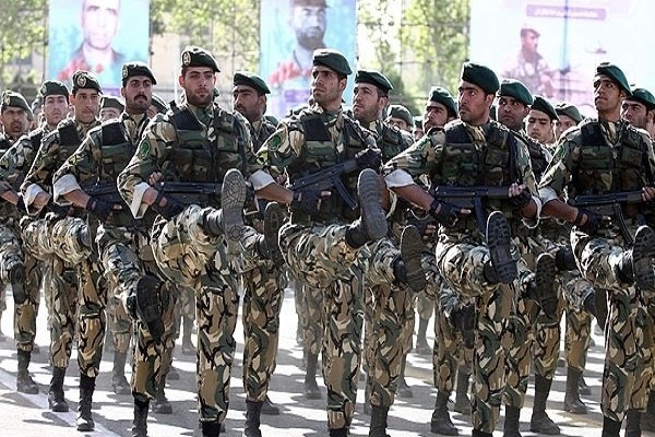 کاهش پرونده های فرار از سربازی با افزایش حقوق سربازان