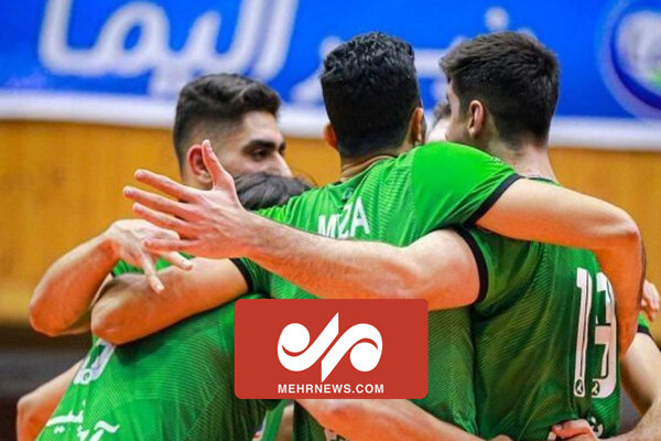 کتک کاری شدید ملی پوش والیبال با تماشاگران