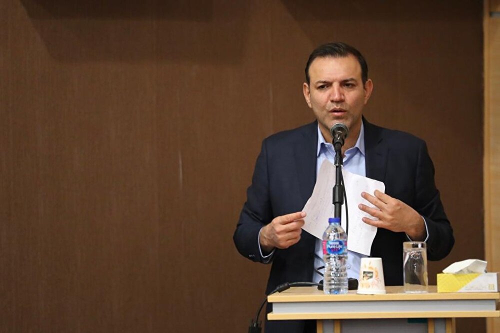 کریم باقری را برای تیم ملی می خواهیم/منتظر نامه فیفا هستیم